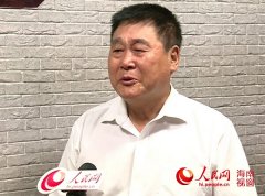 解放军老战士连续24年祭奠解放海南岛烈士