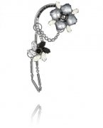 潮流首饰要“减法” 耳环戴一只就好