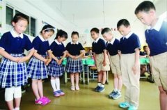 沈阳国学教育现状：教材是摘的老师是教语文的