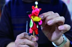 青岛面塑老艺人创新求变 5分钟让你马上有钱