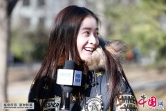 2016艺考开考北电美女云集 SHN48成员、小郭襄现身[组图]