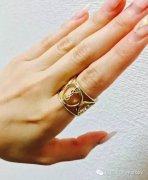 YSL唇膏用完了千万别扔：1秒钟变身华丽首饰！