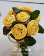 唯美情人节玫瑰花束蛋糕