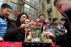 捏“面羊” 送祝福