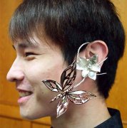 台湾屏科大设计“珠宝蓝牙耳机”