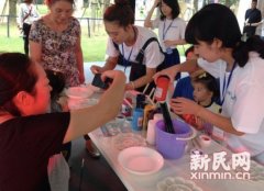 盘子也有“春天”市民DIY创意1500只盘子