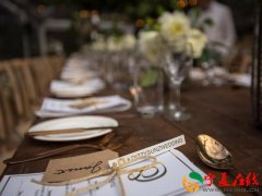 王阳明蔡诗芸澳洲大婚，唯美婚纱照曝光