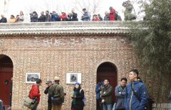 数百摄影发烧友在河南古窑洞集体拍摄场景