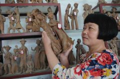 山东淄川：农家女创作泥塑作品获金奖