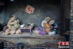 刘老根大舞台橱窗泥塑被指不雅 关门前的刘老根会所