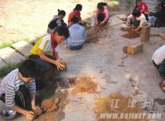 四屏小学：泥塑飘香 打造精品校园文化
