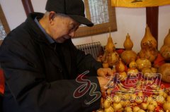 烟台剪纸传人一副剪纸剪出382个“福”字