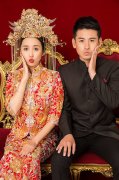 吕一钱泳辰中式婚纱照曝光 嘟嘴卖萌秀恩爱(1)