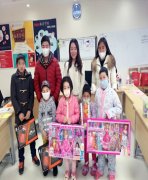 郑州航院志愿者千里探望白血病儿童：公益不惧寒冷