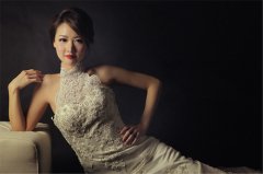 3招人像美姿矫正技巧 教你拍出完美人像