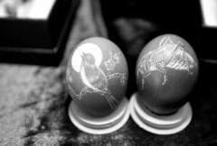 传承民俗展示刀尖上的艺术 蛋雕泥塑进校园