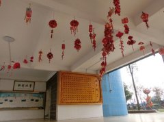 中山：开学第一课 让废旧利是封变精美装饰品