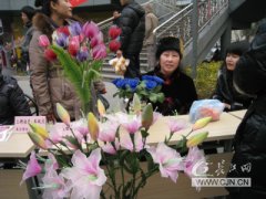 红钢城街DIY达人街头秀手艺