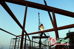 南昌赣东大堤风光带文化创意片区施工忙（图）