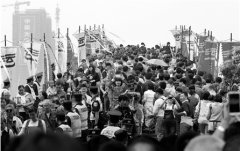 杭州运河庙会首日人气爆棚 还有三天闹猛等你去轧