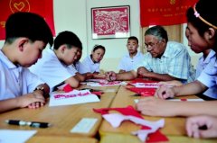 剪纸创作纪念抗战