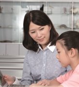 暑假作业勾起“伤心事”？成了家长的“灾难”？