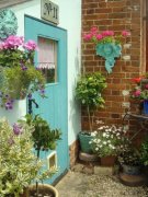 家居饰品DIY 深色墙纸也清新