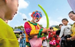 江北鞍山：桂香邀客赶大集