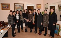 驻亚美尼亚使馆妇女小组参观埃里温JCA珠宝首饰加工厂