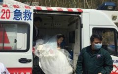 来世做男友女儿一生受尽病痛折磨与男友拍摄婚纱照为遗愿