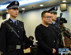 刘老根“露胸喂奶”不雅泥塑 歌手尹相杰被判有期徒刑7个月