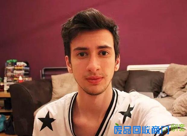 变性后闺蜜成女友图美女成帅哥获真爱▏