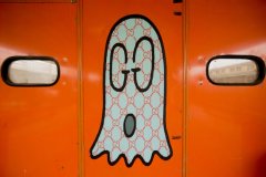 恶搞Gucci的涂鸦艺术家被聘为设计师了！时尚圈最玛丽苏剧情没有之一！