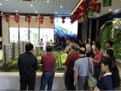 凤凰快报｜万圣节DIY狂欢 “捣蛋”成功