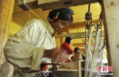 四川藏区大山里的手工艺人：在坚守中传承绝技