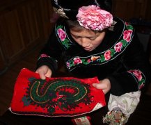 贵州雷山苗绣，你绣我绣最优秀