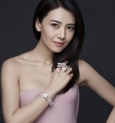 “花”才是设计师的最爱 盘点大牌珠宝经典花朵元素