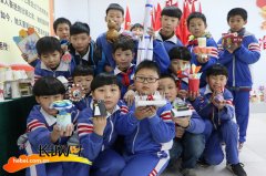 [大众娱情]广平小学生废物变身工艺品大秀低碳智慧