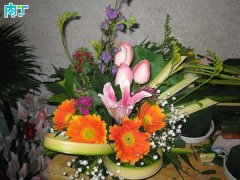 DIY小花篮 so easy╭★肉丁园艺网