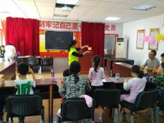 鲤城清正社区开展“狂欢HALLOWEEN，巧手DIY”儿童万圣节活动