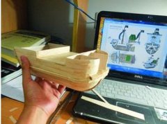 大二学生凭空还原＂黄金梅丽号＂ 木制海盗船受＂漫迷＂追捧