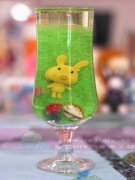 DIY果冻蜡烛-草地上的猪兔子