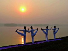 鹤壁山城区鹤鸣湖风好水美 引众多摄影爱好者齐聚