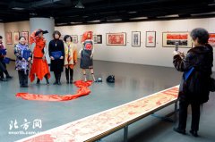 中国非遗传承人研修培训天津美院剪纸班结业