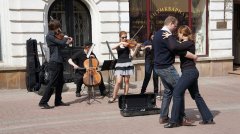 中国节日俄语怎么翻译？