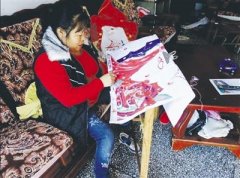 女子从小患小儿麻痹症 两年绣出22米长《清明上河图》