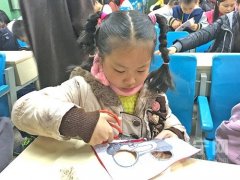 小记者走进宁德师院剪纸艺术协会