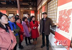 全国15省市剪纸名家作品联展在福州举办