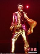 14年了，我们为什么还在怀念张国荣？