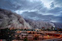 摄影师拍极端天气 风起云涌如末日降临